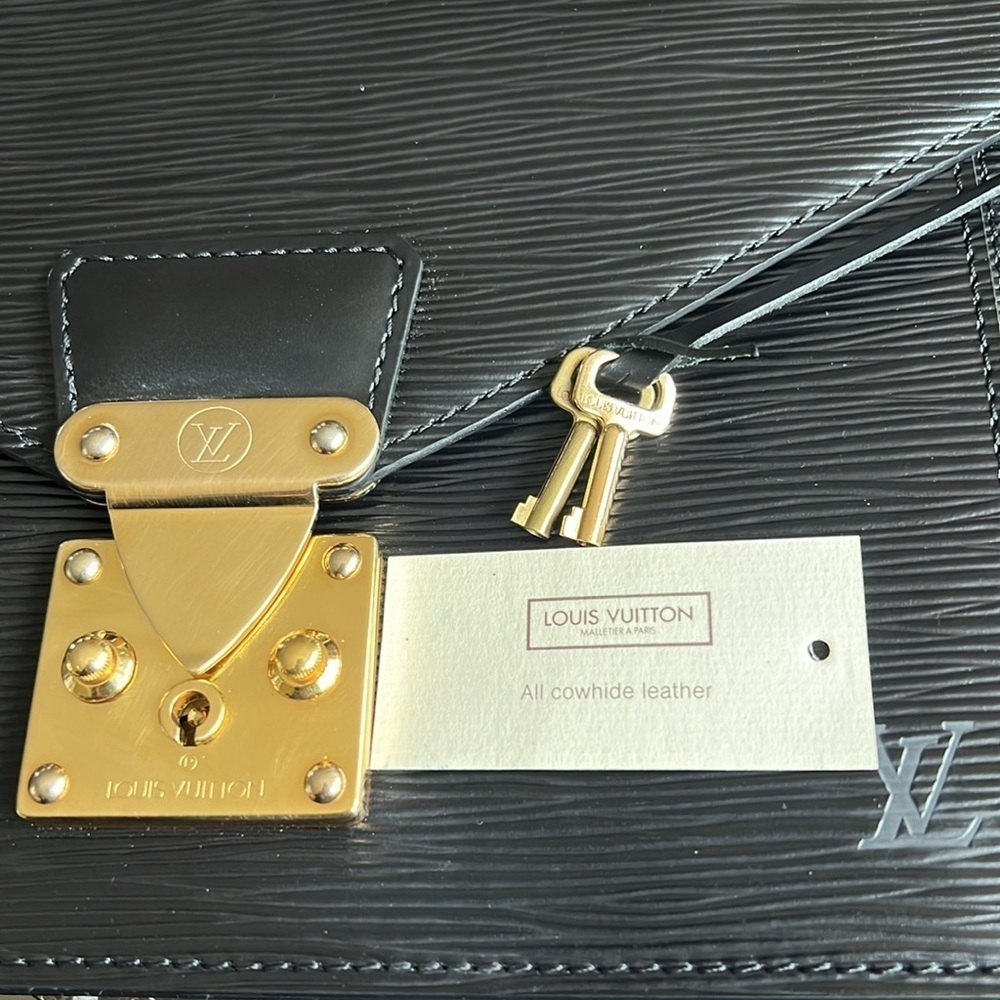 Louis Vuitton LV Clutch Bag M52612 Serier Dragonne Noir (Black) Epi 3252… - Picture 15 of 15